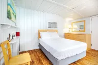 Marguerite Motel - Motels