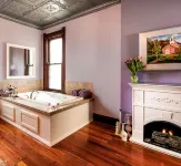 Weller Haus Bed, Breakfast & Event Center Hotels in Bellevue