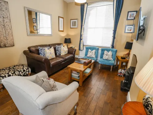 The Townhouse - Bungalows