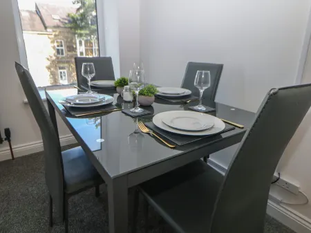 Englehurst Mews Flat 2