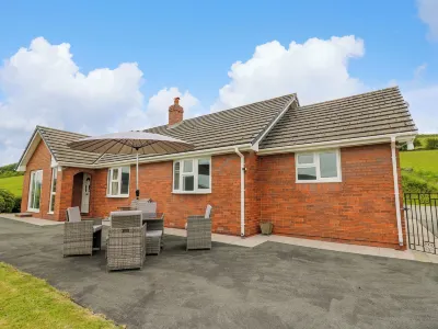 Ashdale Hotels near Rhayader Riverside Walk