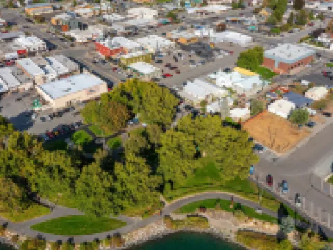 Riverwalk Inn Hotels in Chelan