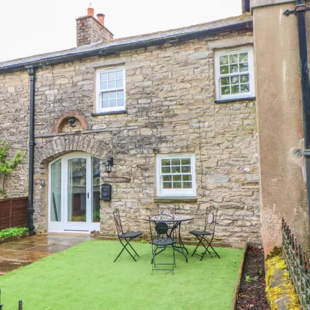 Linden Cottage Hotels in Eden