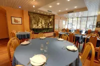 Hôtel Restaurant l'Hirondelle - Aamiainen