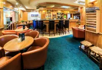 Hotel Pacific - bar