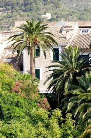 Hotel la Vila Отели рядом с достопримечательностью «Port de Sóller»
