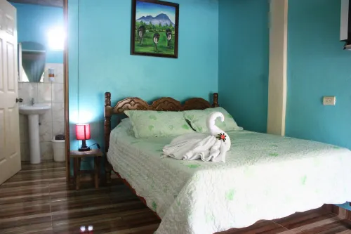 Cabinas Cascada Rio Celeste - Mountain view
