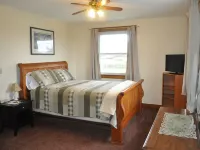 Lakewood Lodge & Restaurant Hotels in Wayne County