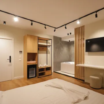 Hotel Relax City Center Hotels near Checkpoint