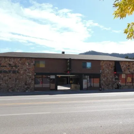 Bear Lodge Motel