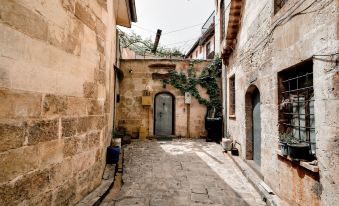 DOĞANBEY KONAĞI