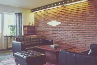 Hotell Hanöbris Hotels in Brosarp