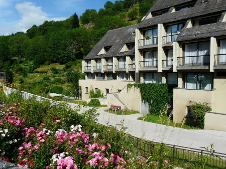 Brit Hotel du Ban Отели в г. Шодз-Эг