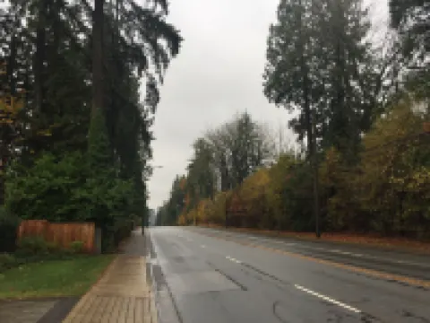 Vancouver Austin Guesthouse