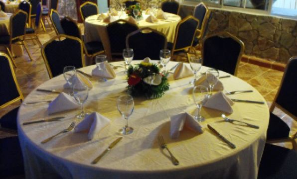 Altocerro Villas Hotel & Camping