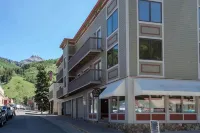 Comfy Casual Near Gondola & Main Street! @ Needle Rock 3 2 Bedroom Condo by RedAwning - 3-Star