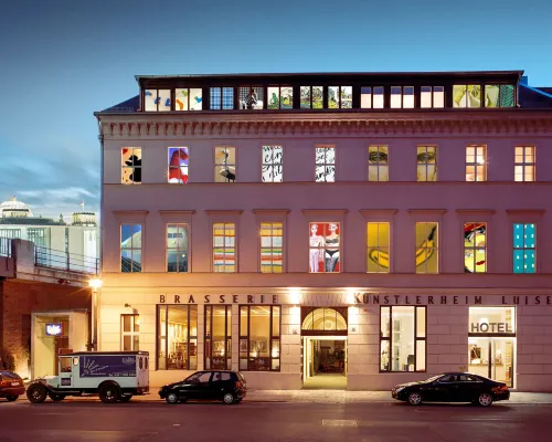 Arte Luise - Digital Check In Hotels near The Brandenburg Gate
