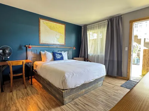 Salt Hotel & Pub Hotels in Ilwaco