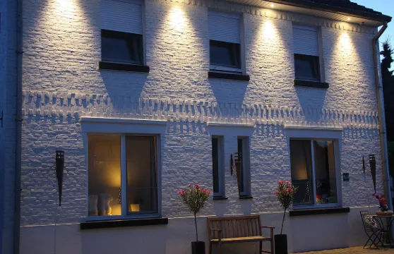 伊姆斯及威姆斯民宿