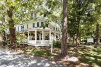 The Charleston Inn Hendersonville NC Hotels in Saluda