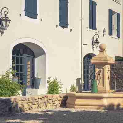 Logis Hôtel le Plantevin Hotel Exterior