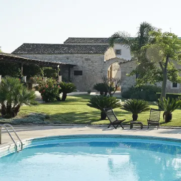 Torre Dantona Country Suites
