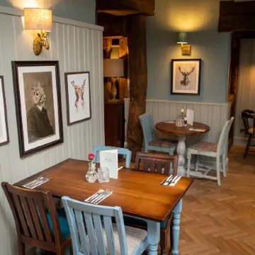 Berkshire Arms by Chef & Brewer Collection