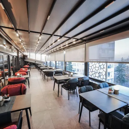 The Alpfine Hotel Отели рядом с достопримечательностью «Башня Атакуле»