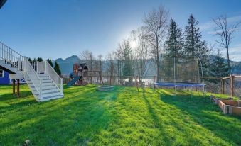 Stunning Mount Vernon Home w/ Big Lake Views!
