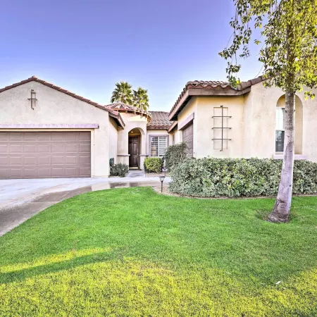 Indian Palms Resort Home w/ Yard & Community Perks