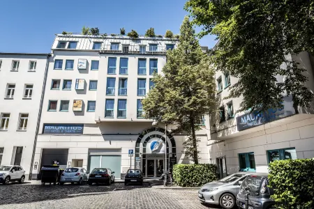 Mauritius Hotel & Therme