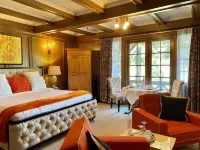 The Latch Inn Hotels in Sidney