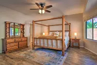 Hot Tub and Mtn Views! Family Getaway in Mesa - شرفة