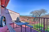 Canyon Lake Vacation Rental w/ Lake Views - Apartments