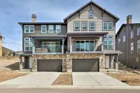 Inviting Hideout Townhome w/ Balcony & Lake Views! - Alojamientos