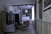 Hôtel de La Banniere de France Hotels in Bruyeres-et-Montberault