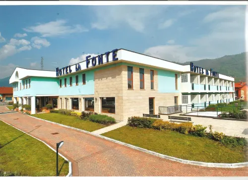 La Fonte Hotel Các khách sạn ở Ome