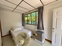 South West Bay Cabanas Hotels in Провіденсія