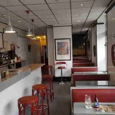 Le Clemenceau Hôtel /Restaurant Fitness & Recreational Facilities