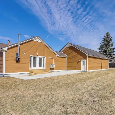 Spacious Presque Isle Home Walk to Downtown!