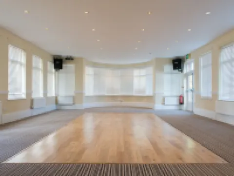 Healing Manor Hotel โรงแรมในGrimsby