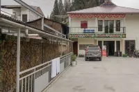 RedDoorz Near Tahura Berastagi Các khách sạn ở Dolat Rayat