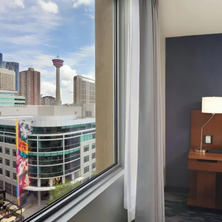 Fairfield Inn & Suites Calgary Downtown