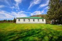 Bjork Guesthouse Hotels in Laugarvatn