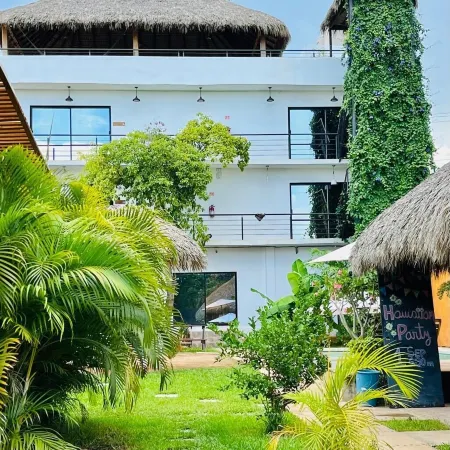 SurfNest Hostel