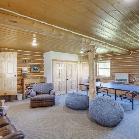Remote Idaho Mountain Lodge w/ River Access!