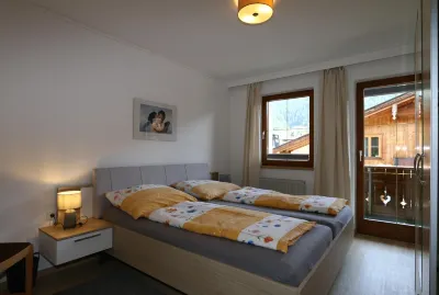 Holiday Home, Axams Hotels in der Nähe von INTERSPORT Olympia