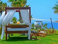Basilica Holiday Resort Hotels near St. Paul's Pillar
