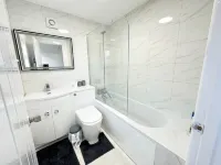 南海五臥海邊度假屋-可容納11人及花園