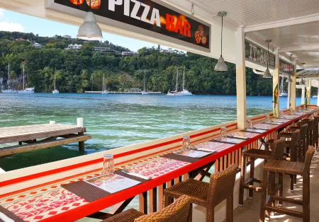 Marigot Beach Club & Dive Resort Отели в г. Soucis